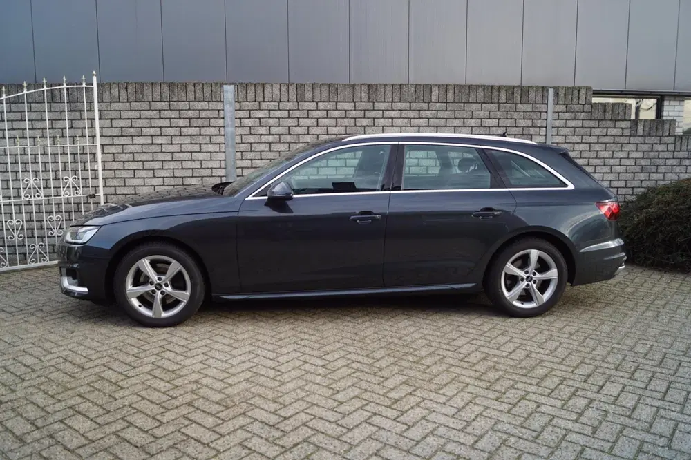 Audi A4 35 TFSI Advanced Edition Autom Sportst Nav uit 2023, foto 2