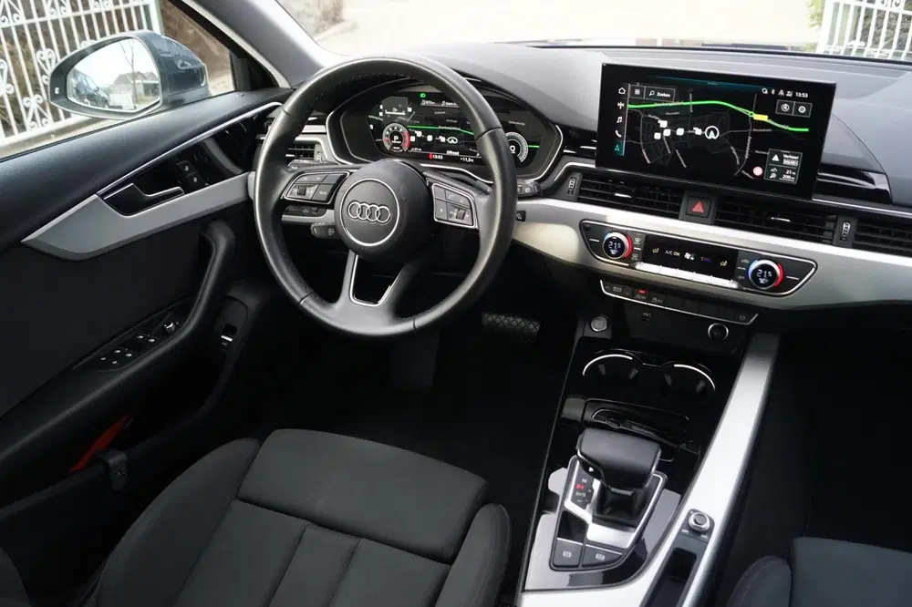 Audi A4 35 TFSI Advanced Edition Autom Sportst Nav uit 2023, foto 3