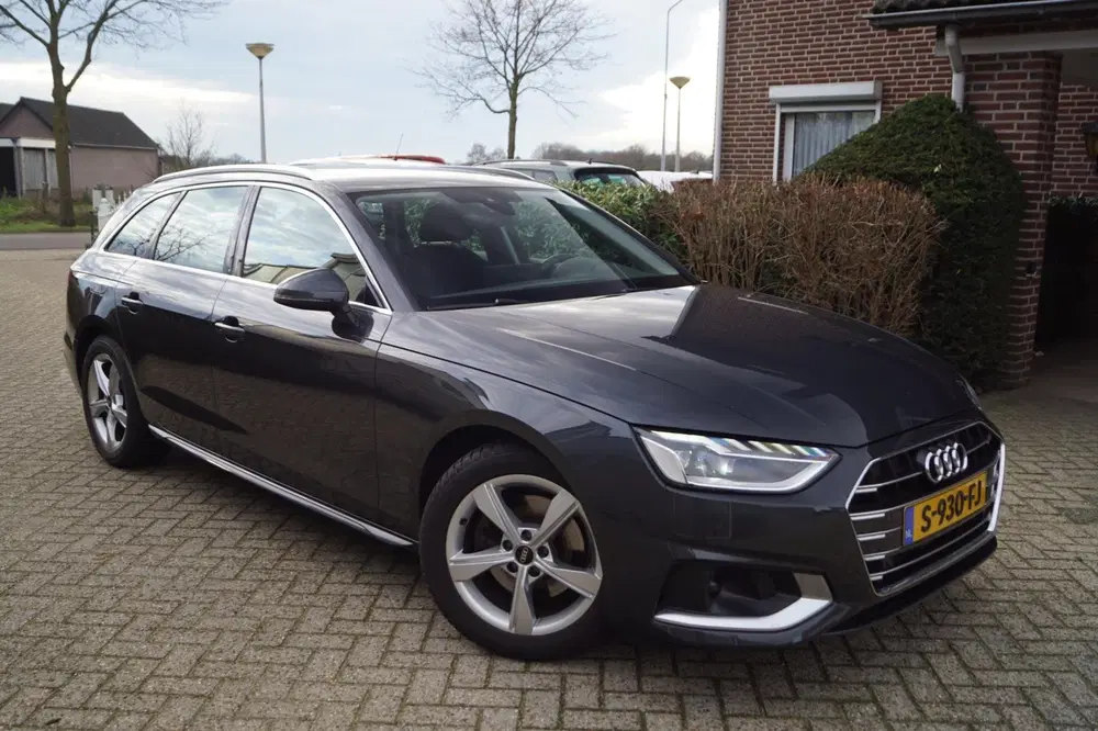 Audi A4 35 TFSI Advanced Edition Autom Sportst Nav uit 2023, foto 8