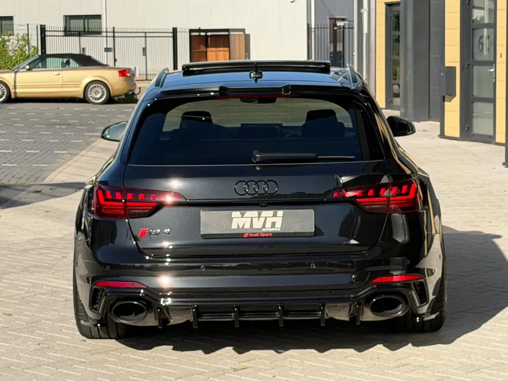 Audi A4 2.9 TFSI RS4 Quattro uit 2020, foto 10