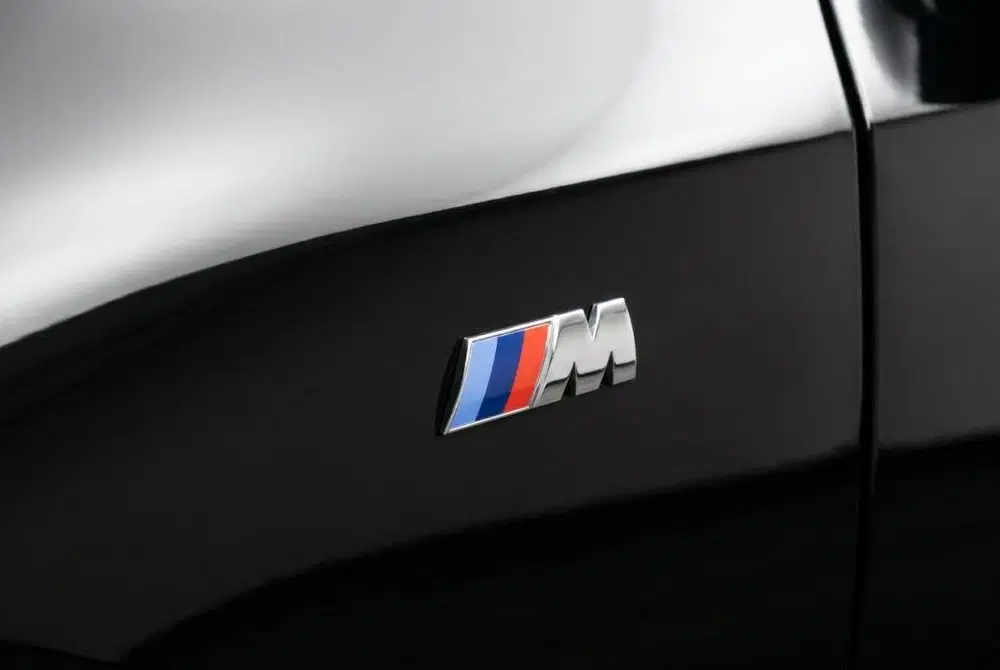 BMW iX1 xDrive30 M Sport Pano uit 2023, foto 9
