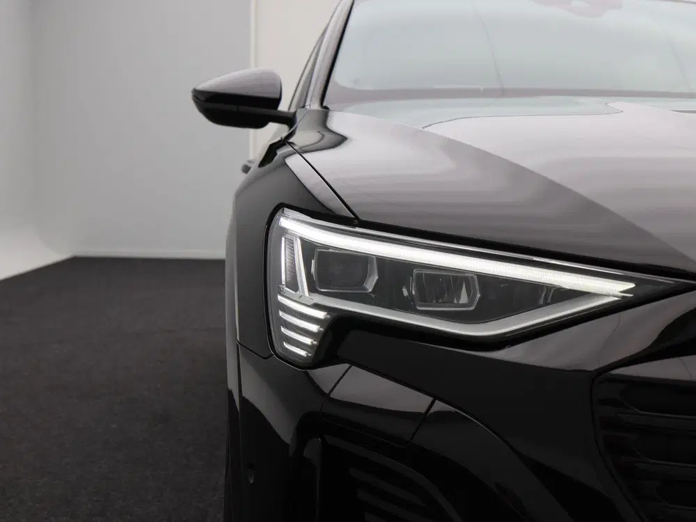 Audi Q8 e-tron 55 quattro S Edition 115 kWh 408 Pk uit 2023, foto 12