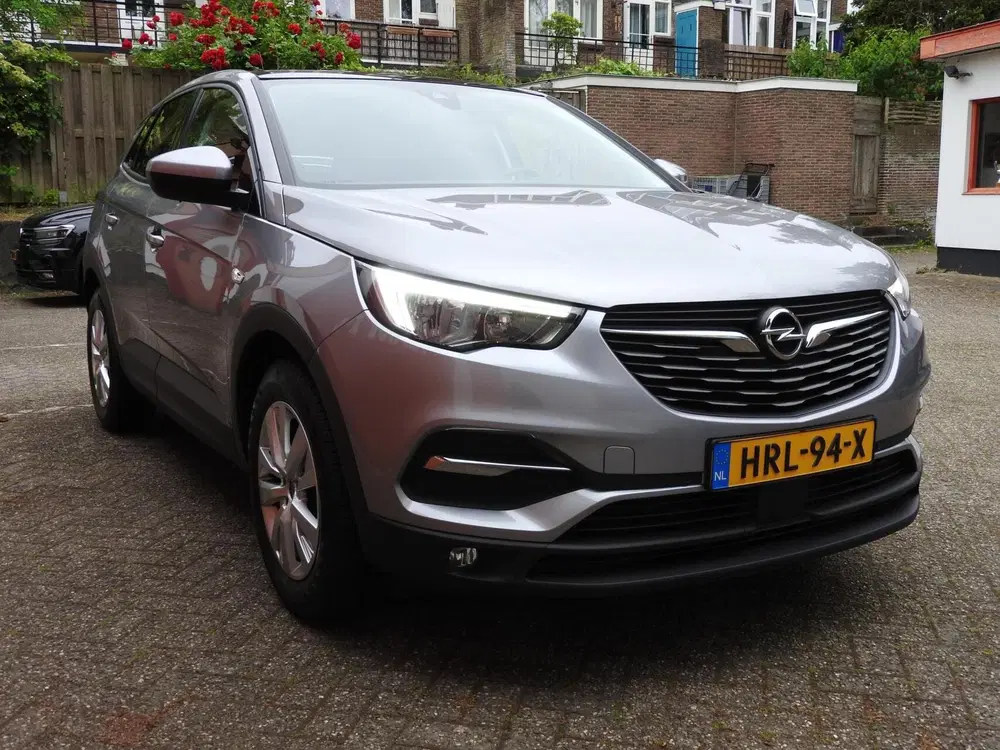 Opel Grandland 1.2 Turbo Business Edition uit 2020, foto 6