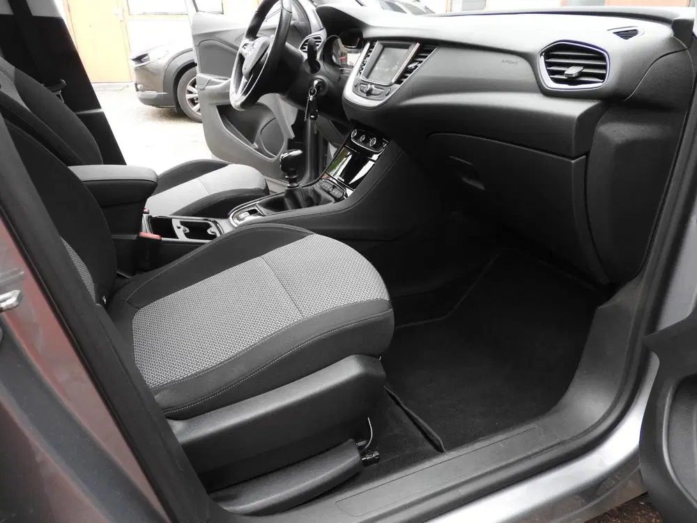 Opel Grandland 1.2 Turbo Business Edition uit 2020, foto 9