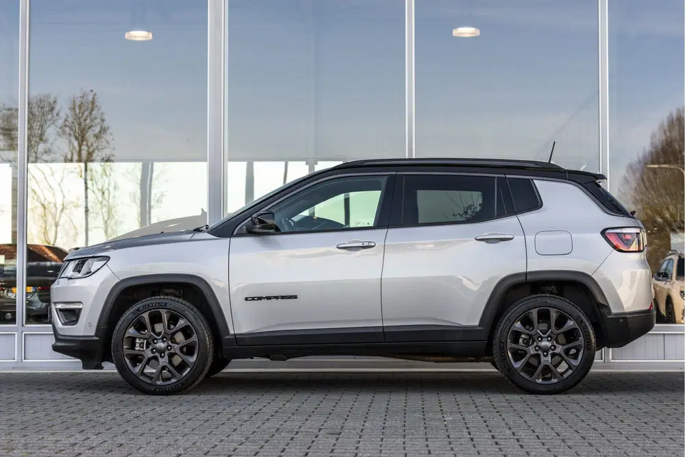 Jeep Compass 4xe 240 Plug-in Hybrid Electric S uit 2021, foto 5