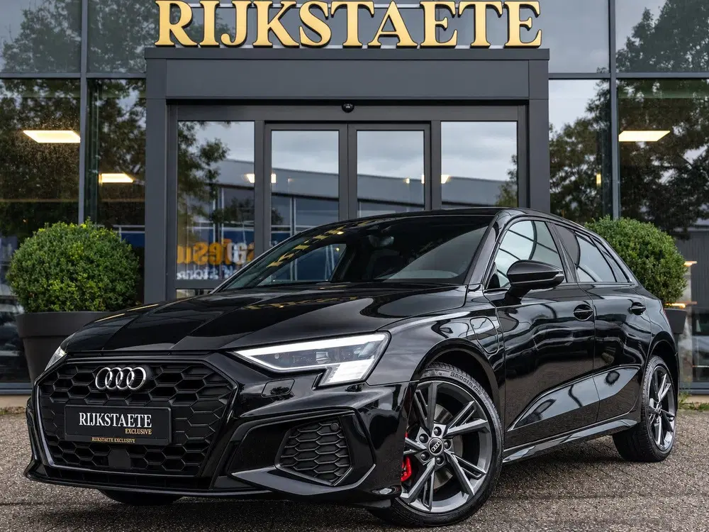 Audi A3 45 TFSI e S-Line Competition uit 2021