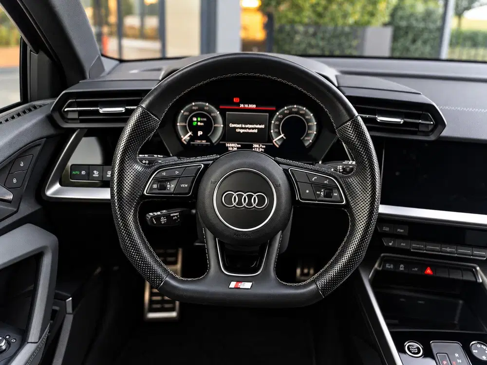 Audi A3 45 TFSI e S-Line Competition uit 2021, foto 11