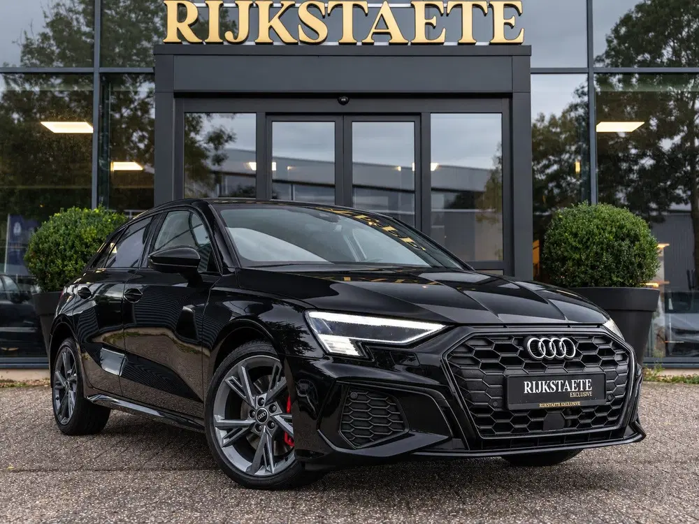 Audi A3 45 TFSI e S-Line Competition uit 2021, foto 5