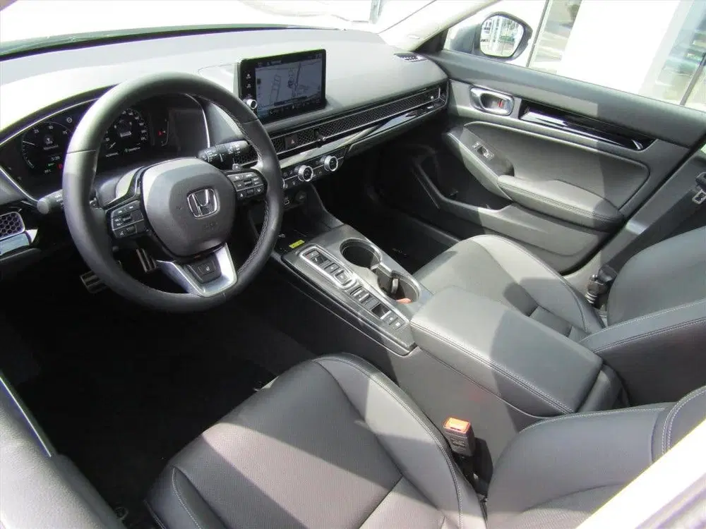 Honda Civic 2.0 HYBRID 184PK eCVT Advance Bose audio uit 2026, foto 2