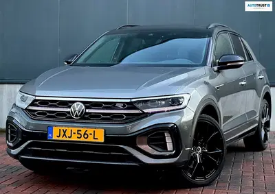 Volkswagen T-Roc 1.5 TSI R-Line Business+ * Pano * IQ * 3x uit 2022