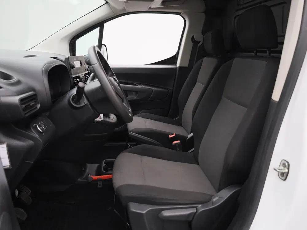 Opel Combo 1.5D L1H1 Edition uit 2020, foto 10