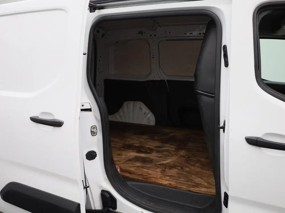 Opel Combo 1.5D L1H1 Edition uit 2020, foto 12