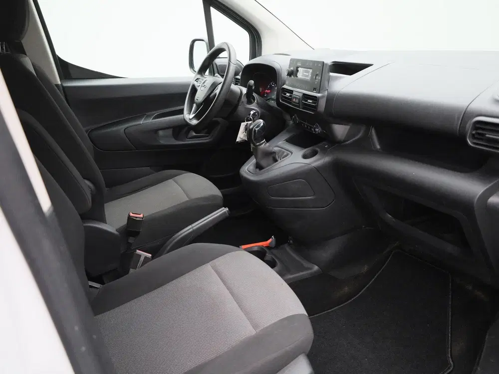 Opel Combo 1.5D L1H1 Edition uit 2020, foto 13