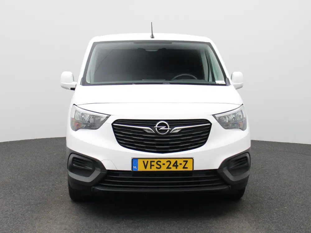 Opel Combo 1.5D L1H1 Edition uit 2020, foto 3