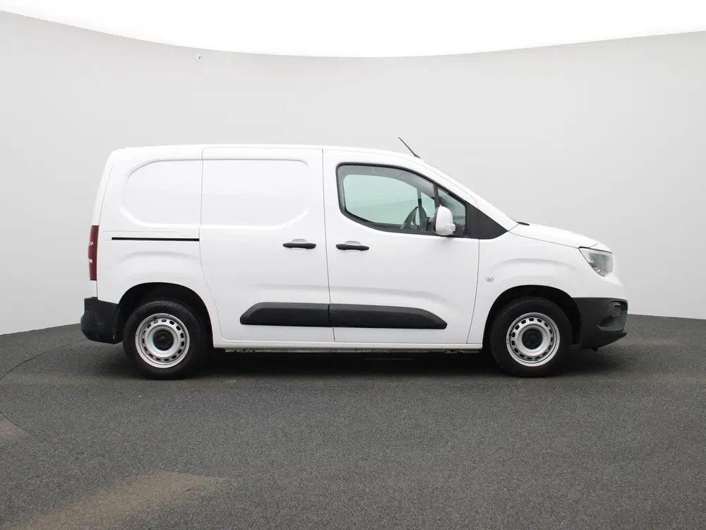 Opel Combo 1.5D L1H1 Edition uit 2020, foto 6