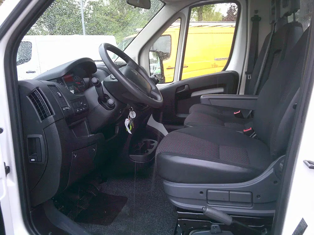 Peugeot Boxer 335 2.2 BlueHDi 140 L3H2 Asphalt OPENLAADB uit 2020, foto 11