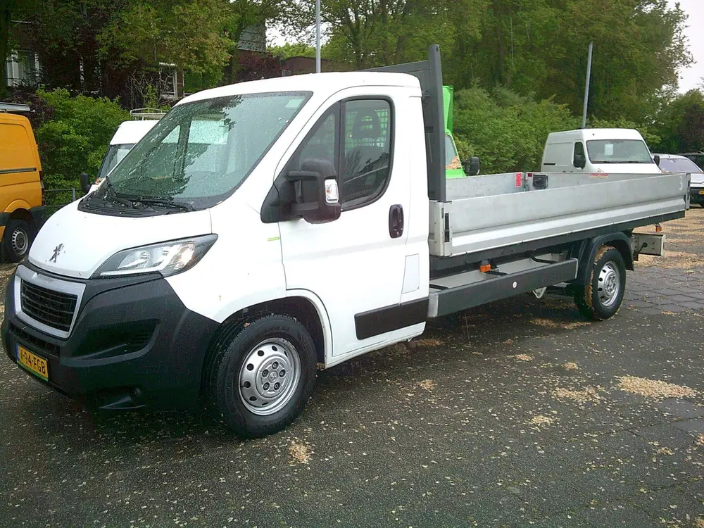Peugeot Boxer 335 2.2 BlueHDi 140 L3H2 Asphalt OPENLAADB uit 2020, foto 8