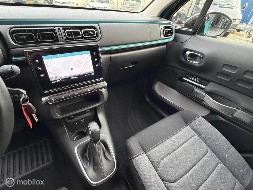 Citroën C3 Citroen C3 1.2 110PK Shine uit 2020, foto 15