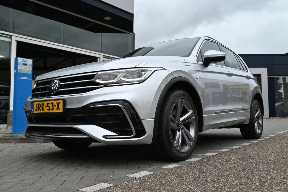 Volkswagen Tiguan 1.4 TSI eHybrid R-Line Business+ uit 2022, foto 4