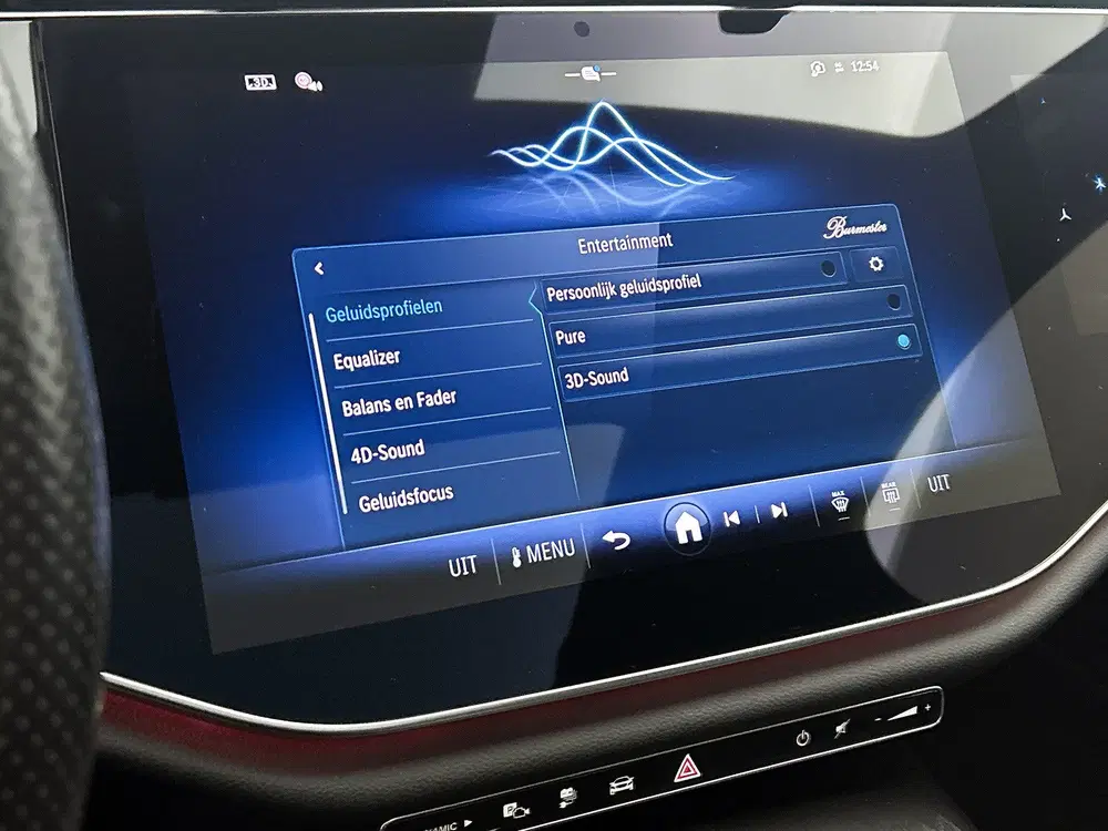 Mercedes-Benz E-Klasse 300 e AMG Line Trekhaak uit 2024, foto 10