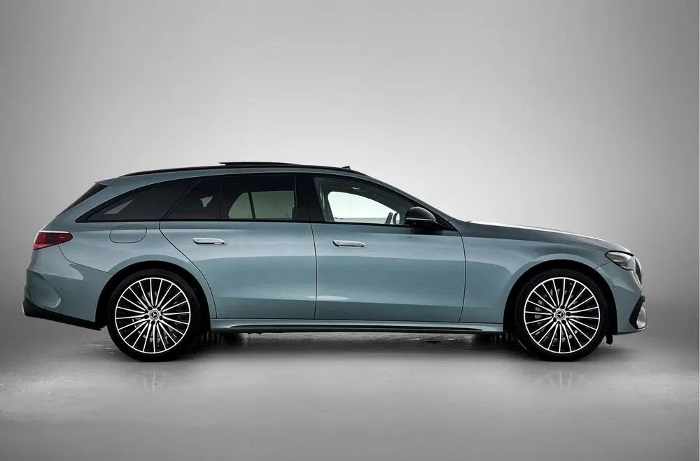 Mercedes-Benz E-Klasse 300 e AMG Line Trekhaak uit 2024, foto 15