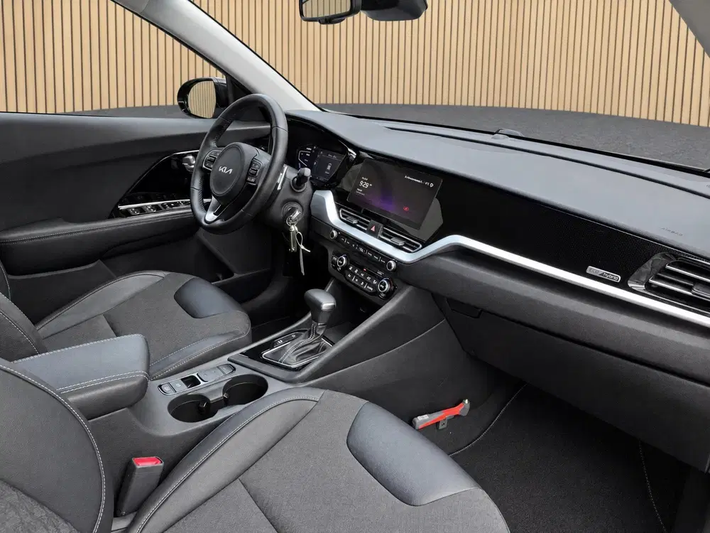 Kia Niro 1.6 GDi Hybrid DynamicLine Dealer onderhou uit 2022, foto 11