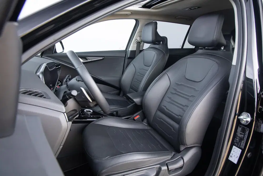 Kia Niro Dynamic+ Line 64.8 kWh Panoramadak uit 2023, foto 12