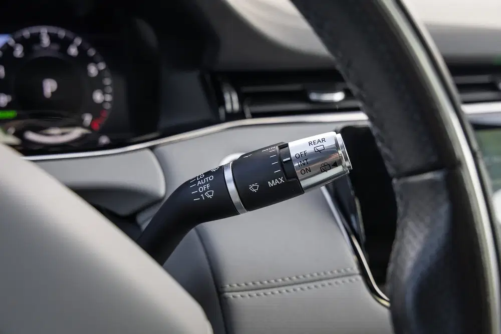 Land Rover Range Rover Evoque 1.5 P300e AWD R-D SE Panoramad uit 2020, foto 14