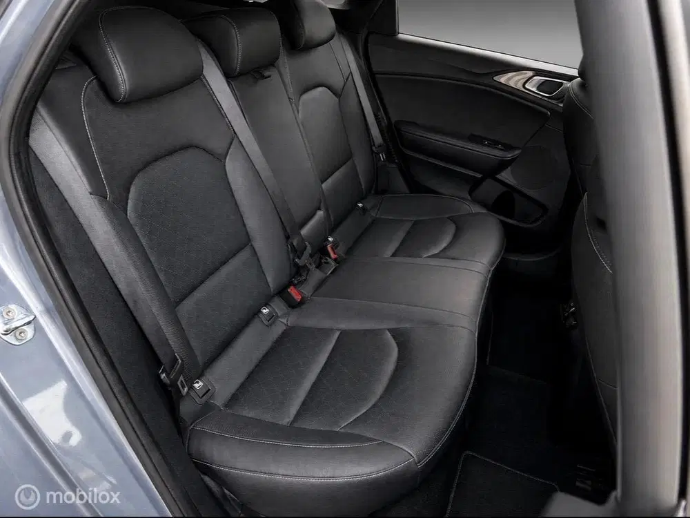 Kia Ceed 1.6 GDI PHEV ExecutiveLine uit 2021, foto 10