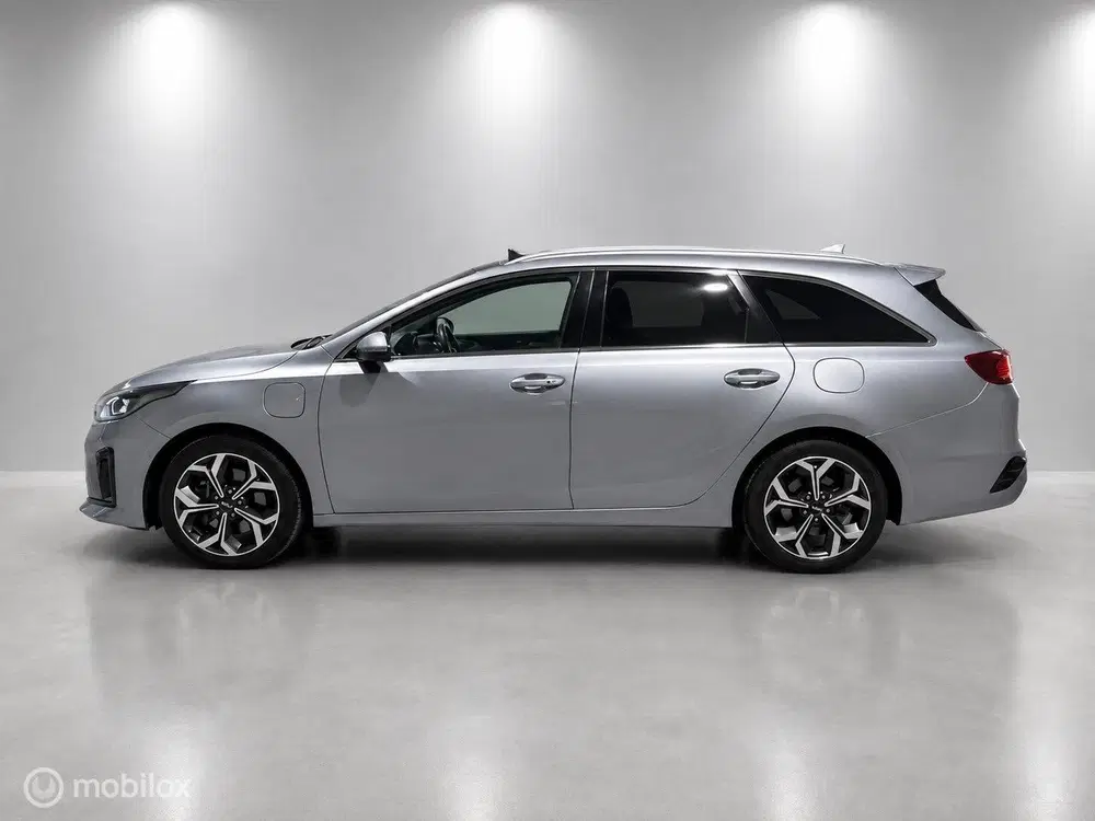 Kia Ceed 1.6 GDI PHEV ExecutiveLine uit 2021, foto 4