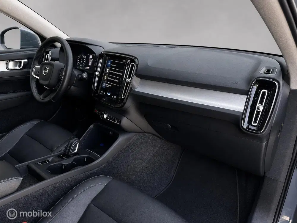 Volvo XC40 1.5 T5 uit 2020, foto 9