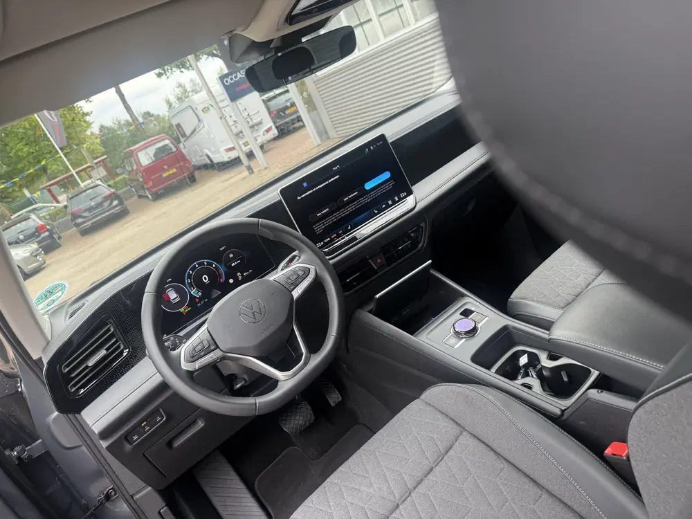 Volkswagen Tiguan 1.5 eTSI R-line uit 2025, foto 14