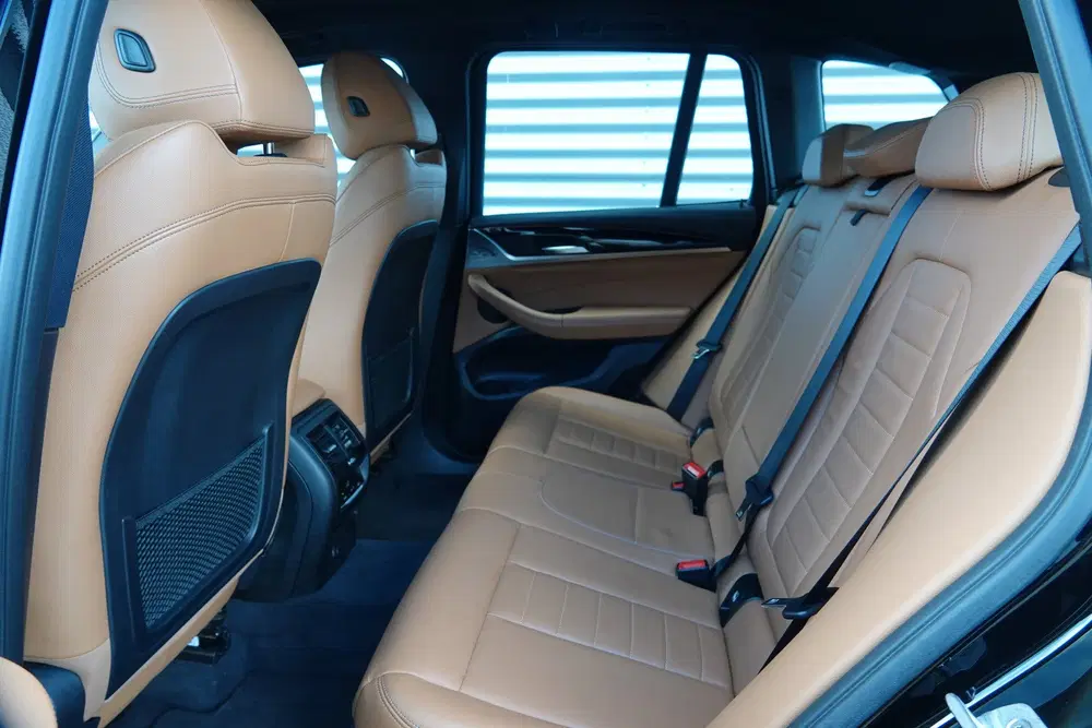 BMW X3 xDrive20i High Executive uit 2019, foto 10
