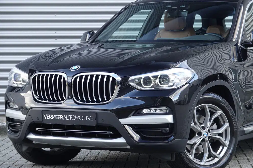 BMW X3 xDrive20i High Executive uit 2019, foto 12