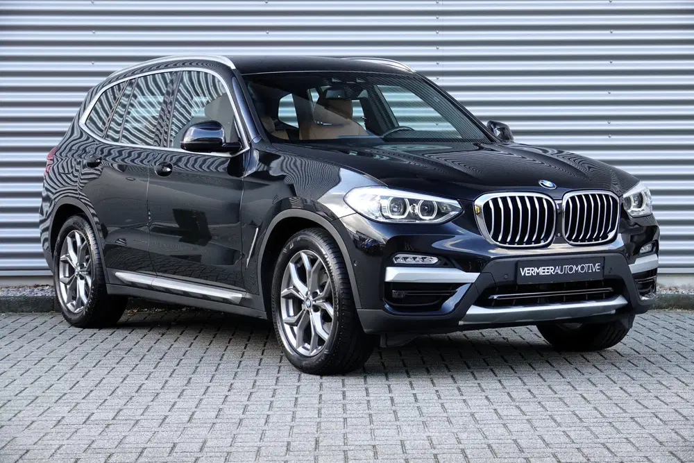BMW X3 xDrive20i High Executive uit 2019, foto 3