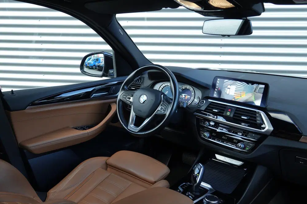 BMW X3 xDrive20i High Executive uit 2019, foto 6