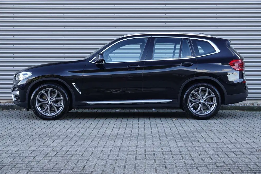 BMW X3 xDrive20i High Executive uit 2019, foto 7
