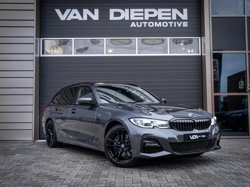 BMW 3-serie 330e High Executive uit 2021, foto 4