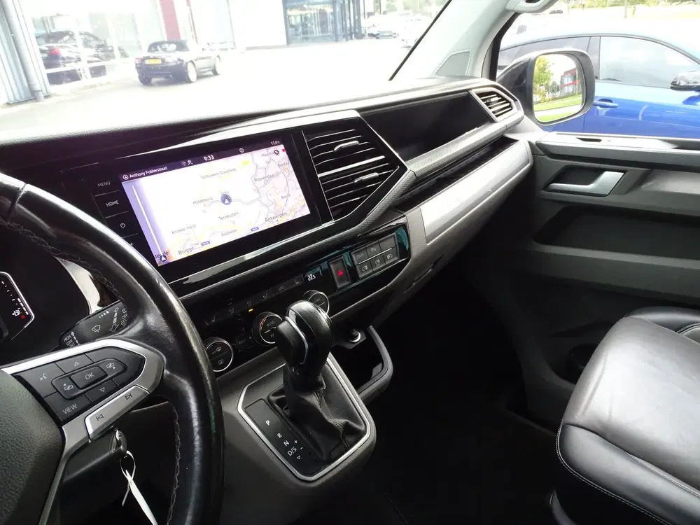 Volkswagen Transporter 2.0 TDI L2H1 30 DC Bulli 200PK uit 2021, foto 10