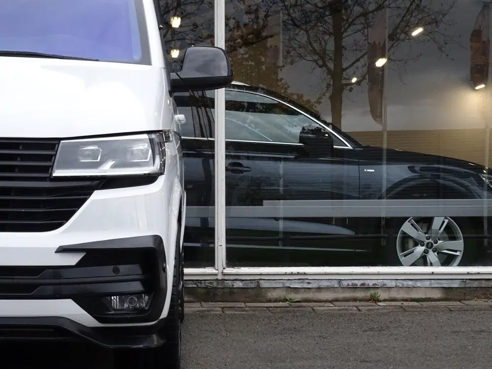 Volkswagen Transporter 2.0 TDI L2H1 30 DC Bulli 200PK uit 2021, foto 11