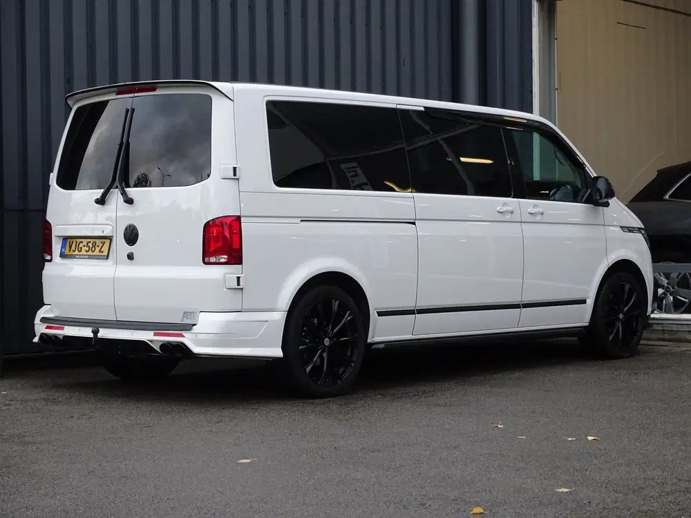 Volkswagen Transporter 2.0 TDI L2H1 30 DC Bulli 200PK uit 2021, foto 3