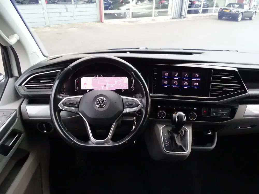 Volkswagen Transporter 2.0 TDI L2H1 30 DC Bulli 200PK uit 2021, foto 5