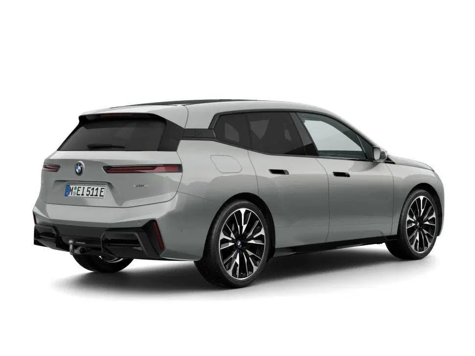 BMW iX xDrive45 101 kWh M Sportpakket Pro uit 2026, foto 2
