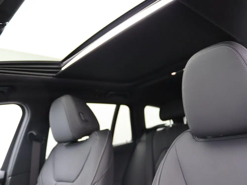 BMW 3-serie 320i uit 2026, foto 12