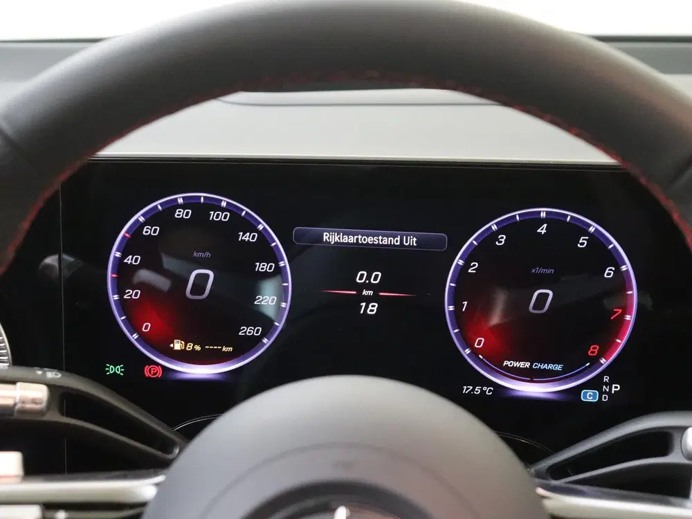 Mercedes-Benz GLB 200 Business Solution AMG uit 2026, foto 11