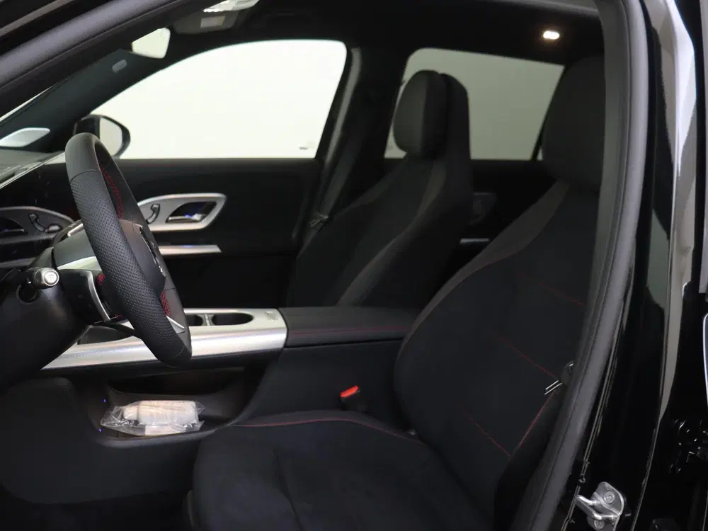 Mercedes-Benz GLB 200 Business Solution AMG uit 2026, foto 15