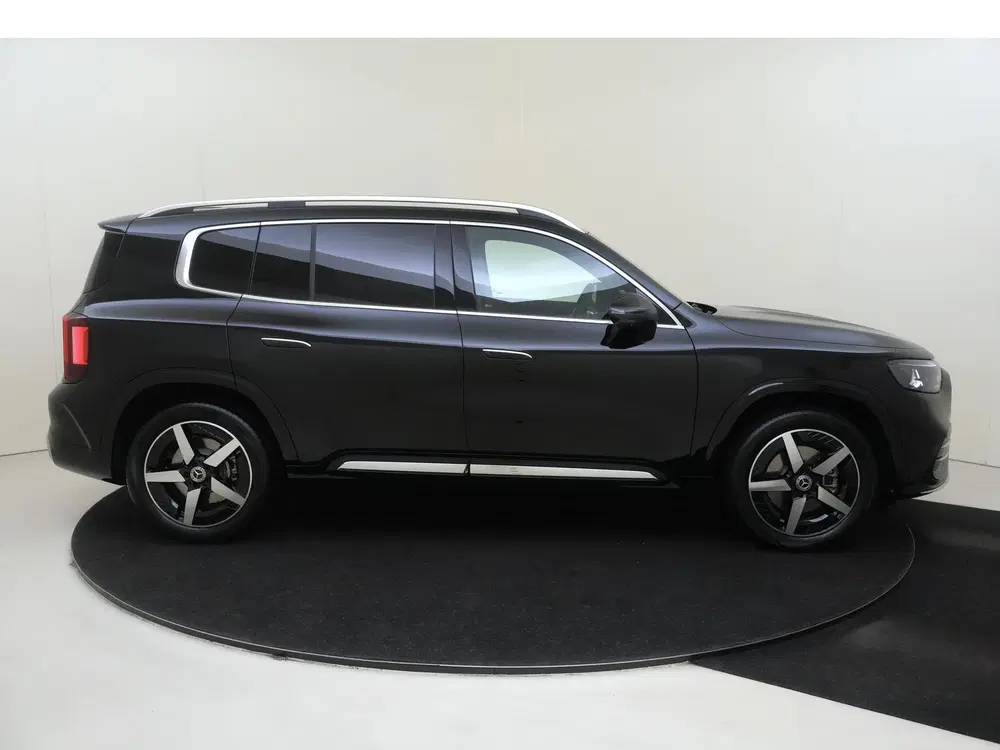 Mercedes-Benz GLB 200 Business Solution AMG uit 2026, foto 9