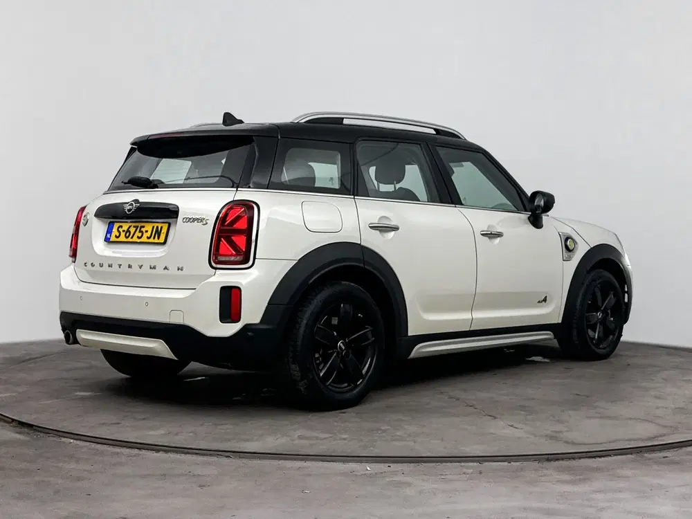 Mini Countryman Cooper SE ALL4 Classic Automaat uit 2023, foto 4