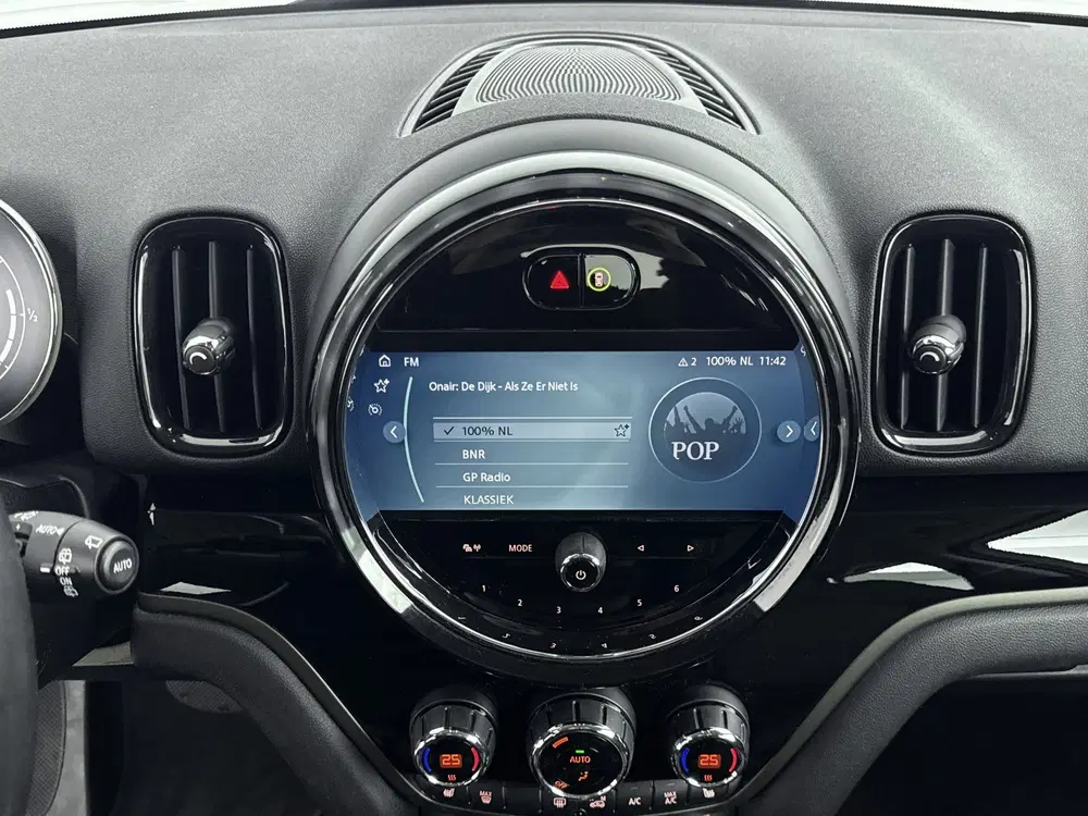 Mini Countryman Cooper SE ALL4 Classic Automaat uit 2023, foto 7