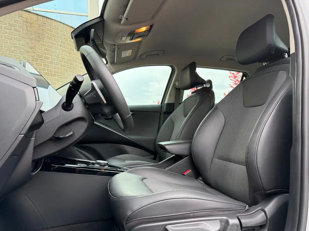 Kia Niro DynamicLine 64.8 kWh uit 2022, foto 9